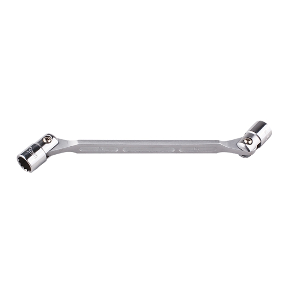 Hinged socket wrench