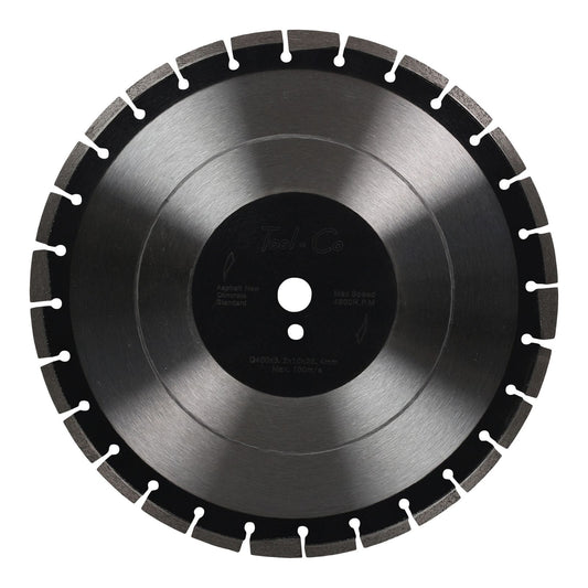 Asphalt cutting disc